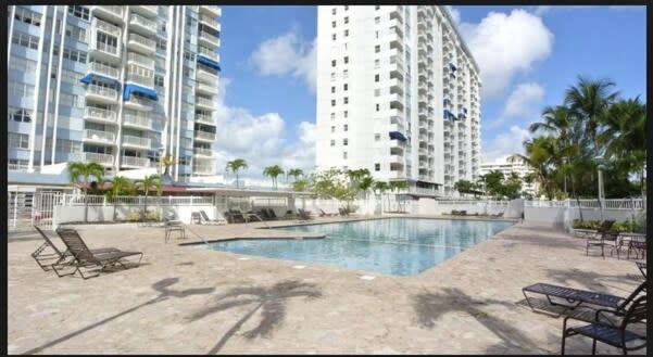 2Br Gem Ocean Front Building Isla Verde Beach San Juan Exteriér fotografie